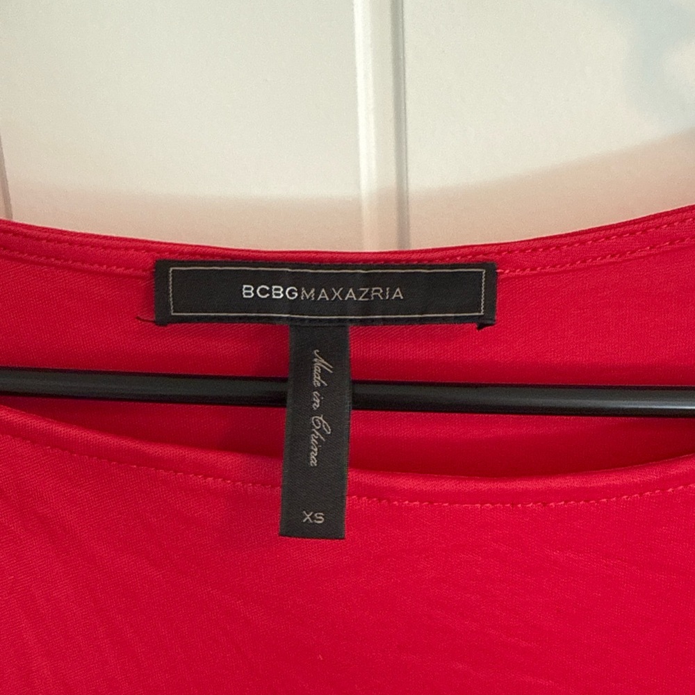BCBGMAXAZRIA Women’s Red Ruched Bodycon Dress - Picture 8 of 8